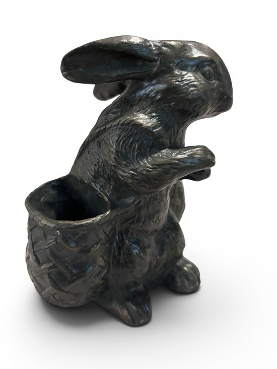 Other - Bunny Rabbit with baskets. Decorative resin dark Bunny Planter 6.5” x 5”